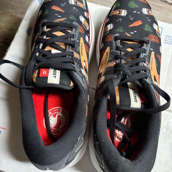 Brooks Women's Run Hoppy Ghost 7.5 medium - Picture 9 of 11